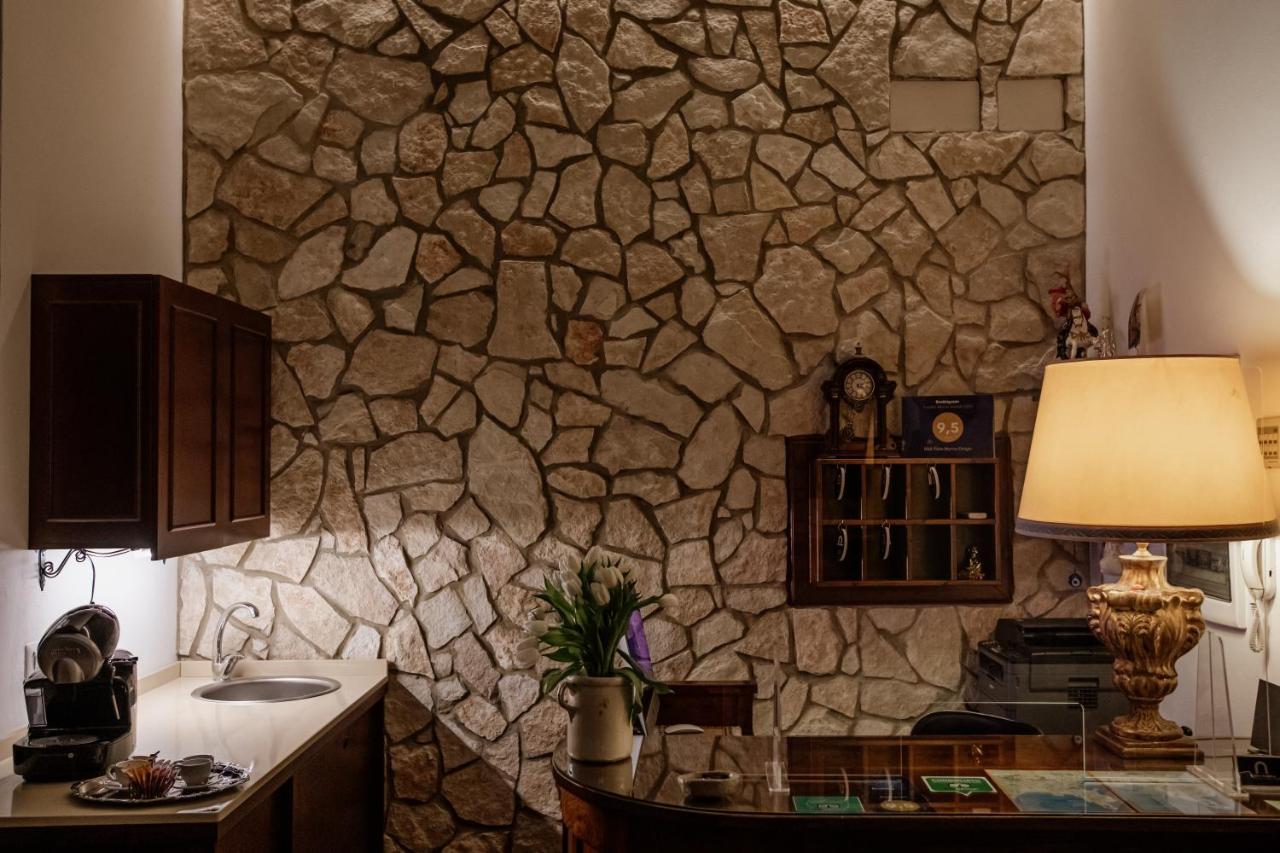 Bed and Breakfast Palazzo Giunta - Porta Marina Ortigia Syracuse Exterior foto