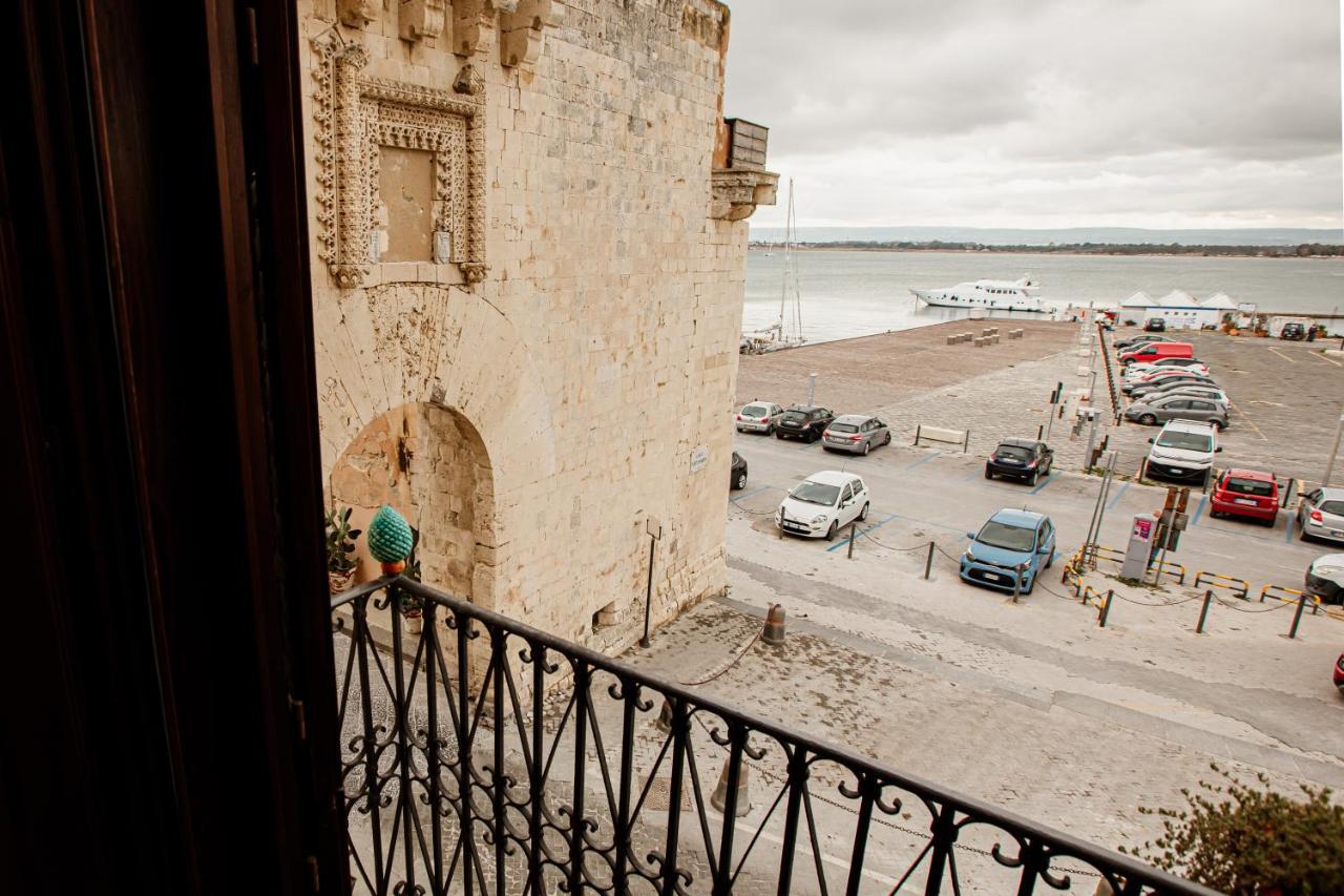 Bed and Breakfast Palazzo Giunta - Porta Marina Ortigia Syracuse Exterior foto